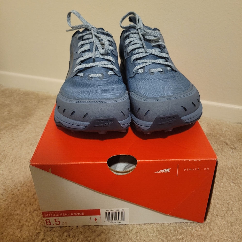Altra Women's Lone Peak, Size 6 Wide, Navy/Light Blue
